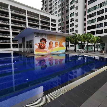 06- Austin Regency Taman Mount Austin Studio 4-5Pax Johor Bahru Buitenkant foto